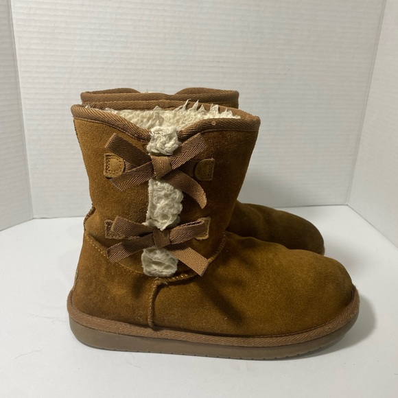 Koolaburra by UGG Victoria Short Boot Cognac Kids Size 5 - Picture 3 of 11